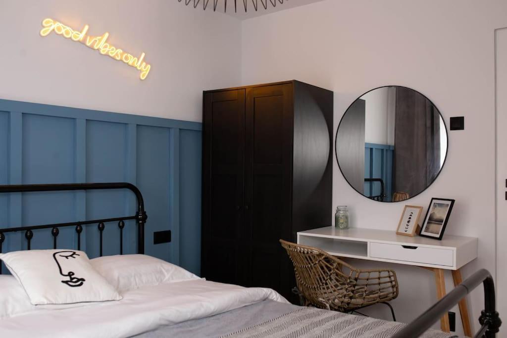 Blue Moon. Cozy Apartment Near Iulius Mall Cluj-Napoca Exterior foto